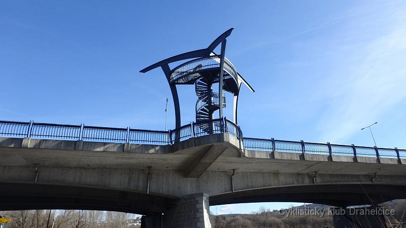 07.JPG - Vyhlídková věž na Lahovickém mostě